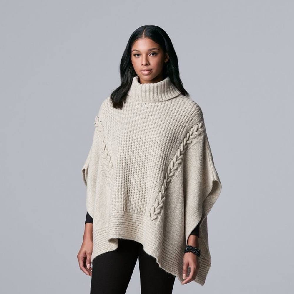 NWOT Women's Simply Vera Wang Cable Knit Poncho Sweater Beige Women’s size XS/S